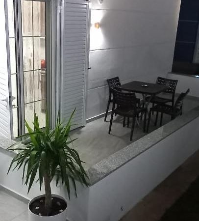 Arjan Dyli Guesthouse Ксамил Экстерьер фото